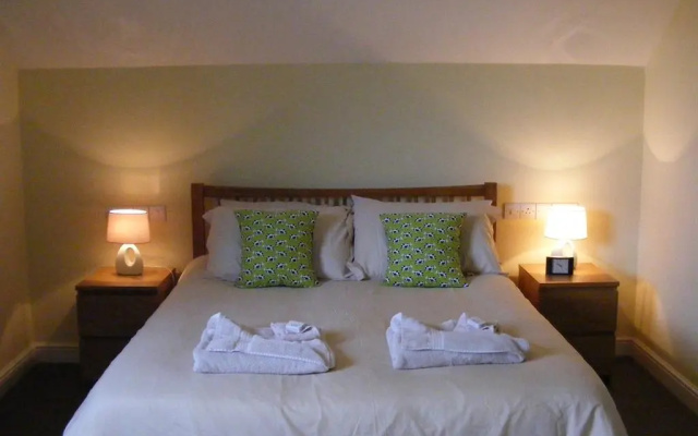 The Lowfield Inn