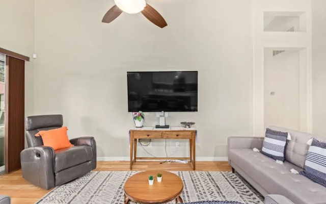 Augusta Chandler 3 Bedroom Home by Redawning