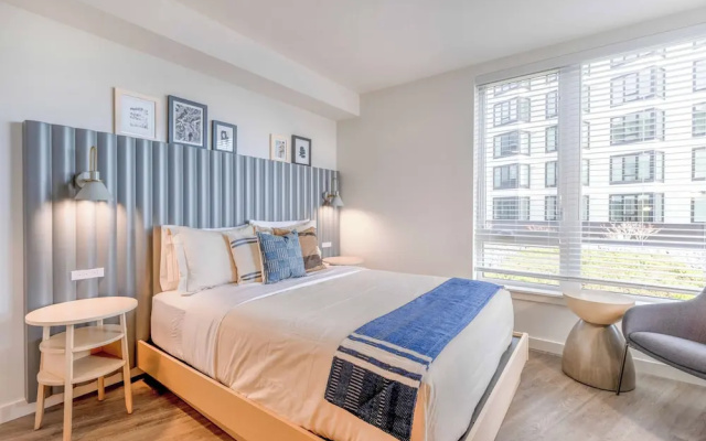 Marina Square Suites