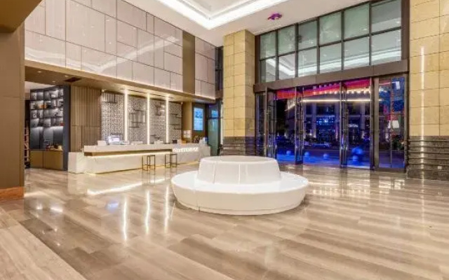 Vias International Hotel (Panzhihua Wanda Plaza)