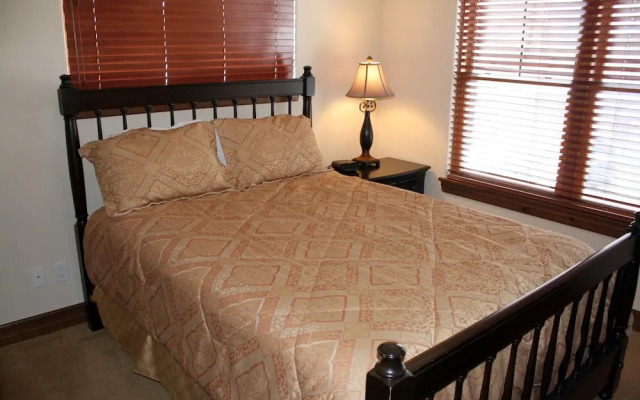 Highland Greens 17 By Peak Property Management