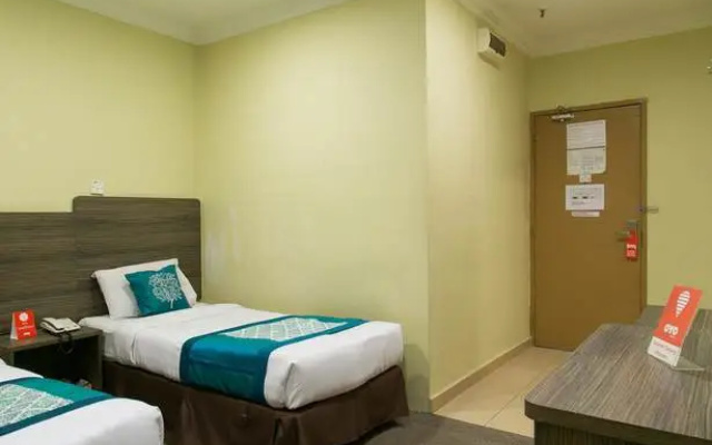 OYO Rooms Imbi Monorail Station