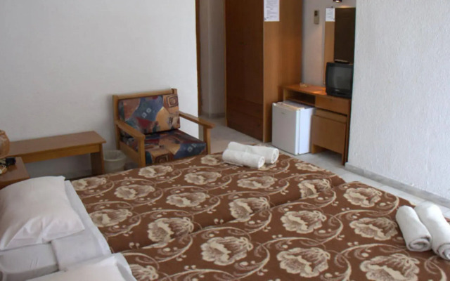 Pashos Hotel