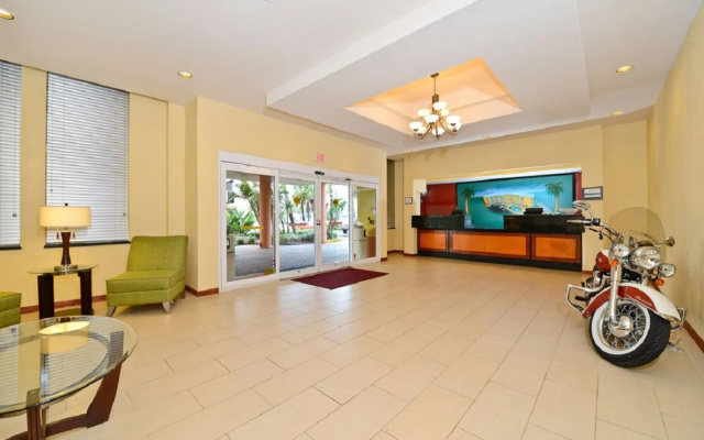 RUSHHH Daytona Beach, Tapestry Collection by Hilton