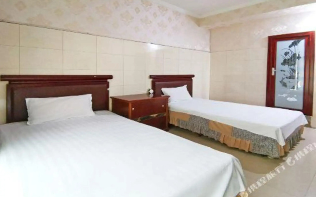 Lvjing Hotel