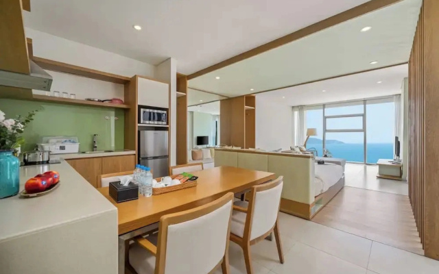 Signature Luxury Village