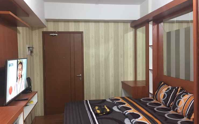 Apartemen Green Lake View By Hexa Room