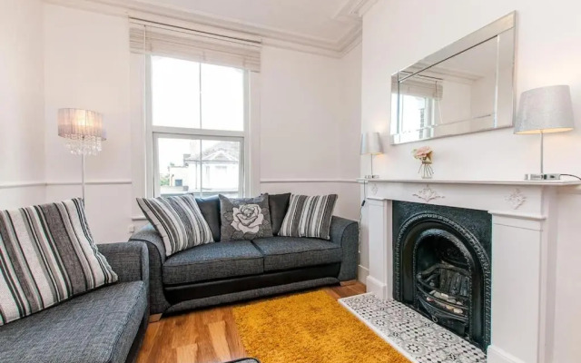 Central Broadstairs Apartment Close to Beach