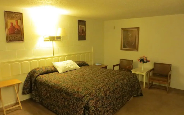Holiday Lodge