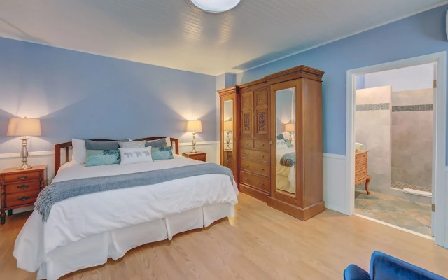 Carlisle Garden Suites