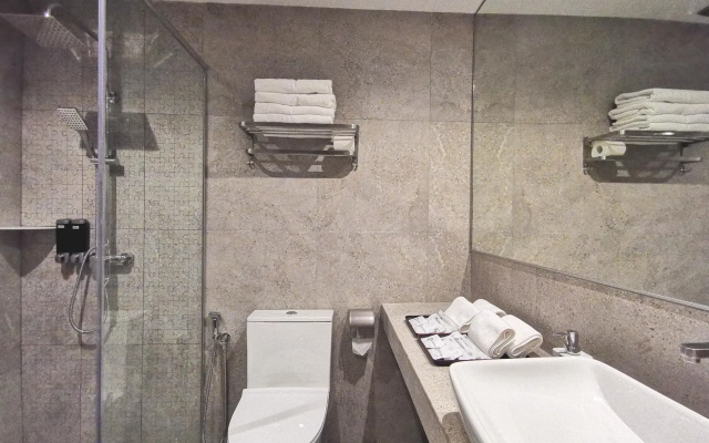 Frame Hotel
