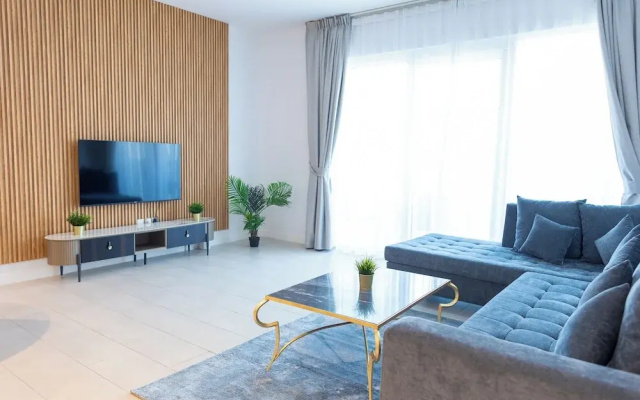 HAPPY SEASON I La Vie apartment