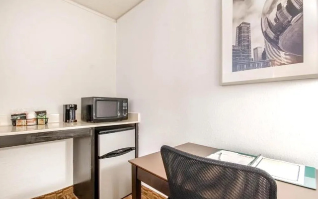 Coratel Suites