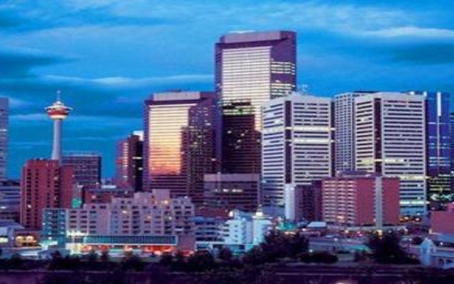 Отель Best Western Premier Freeport Inn Calgary Airport Канада, Калгари - отзывы, цены и фото номеров - забронировать отель Best Western Premier Freeport Inn Calgary Airport онлайн вид на фасад