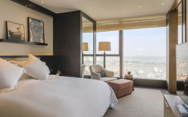 Rosewood Phnom Penh