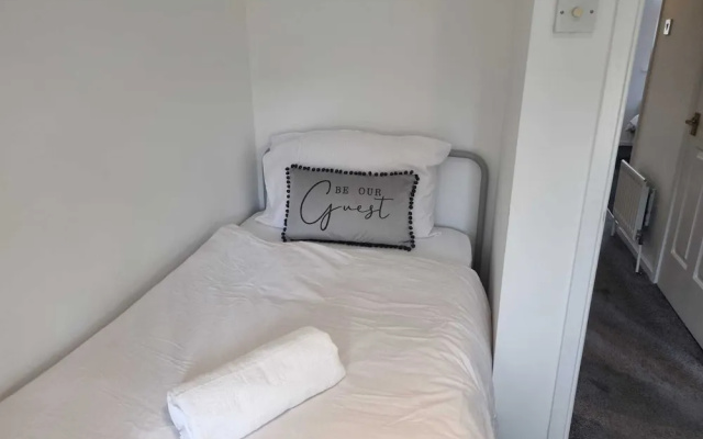 Familyfriendly- Sleeps5- Freeparking- Garden