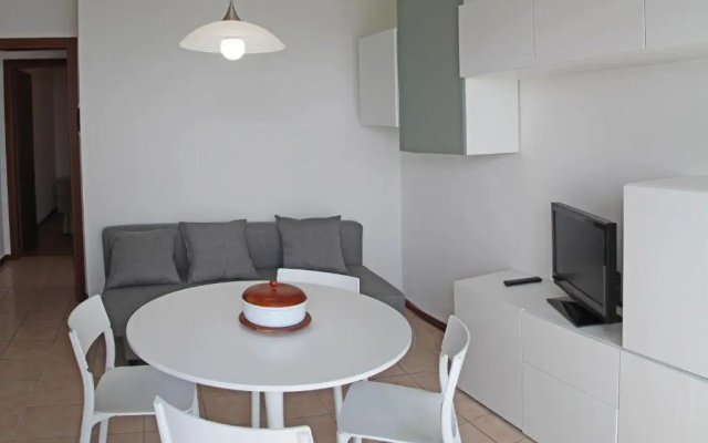 La Quiete 24 Lake view apartment by Gardadomusmea