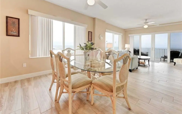 Sanibel 902 - Three Bedroom Condo