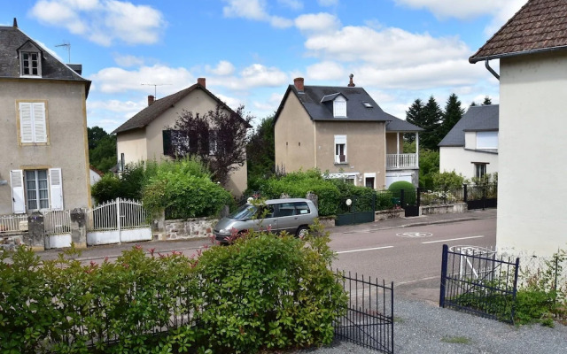 A House Suitable for Groups and Families