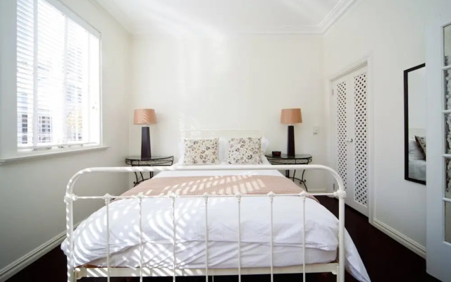 MPT67A Beautifully decorated 1 Bed