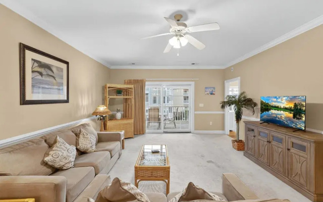 Magnolia Pointe Luster Leaf 4821-301