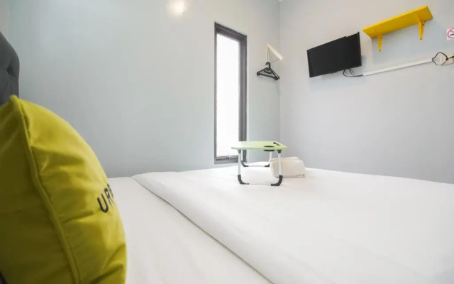 Urbanview Hotel Arafuru Residence Duren Sawit