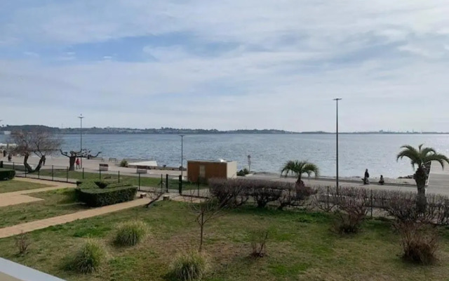 Appartement Balaruc-les-Bains, 1 pièce, 4 personnes - FR-1-503-81