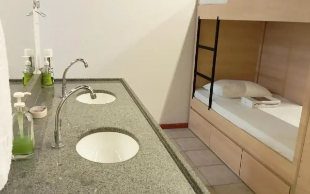 Angatu Hostel Service