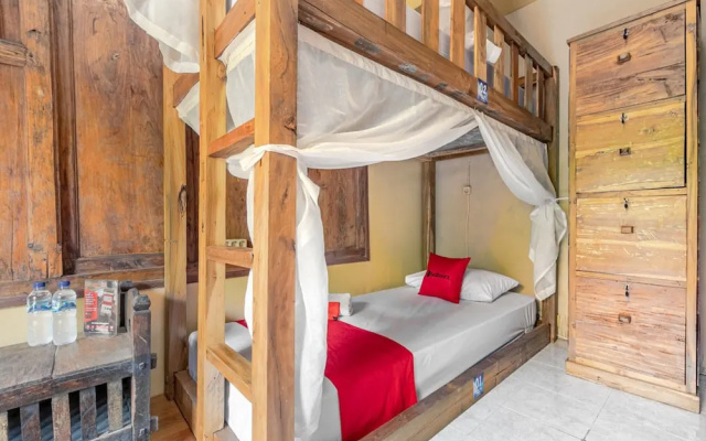 RedDoorz Hostel @ Raya Canggu 2