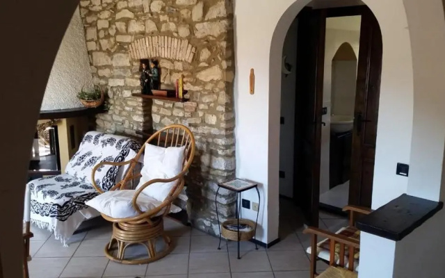 via vione 70 bis