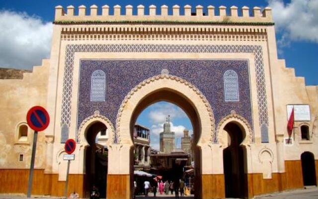 Отель Riad Dar Assia Марокко, Фес - отзывы, цены и фото номеров - забронировать отель Riad Dar Assia онлайн вид на фасад