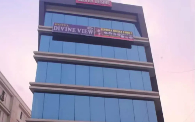 Hotel Divine View