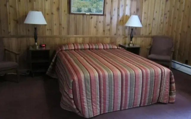 The Gateway Inn