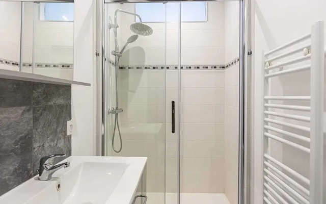 Charming Flat Near Place de la Victoire