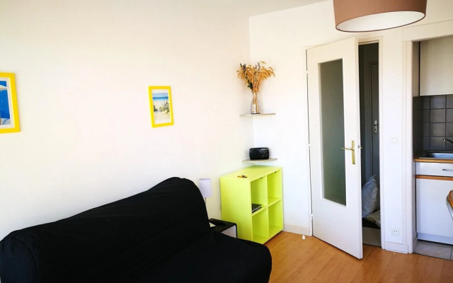 Studio in Les Mathes, With Furnished Balcony