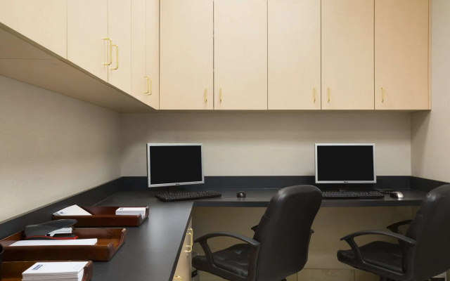Travelodge by Wyndham Strathmore
