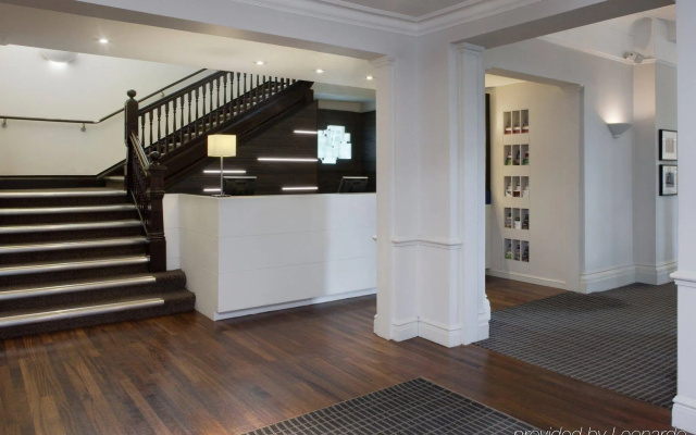 Holiday Inn Farnborough by IHG