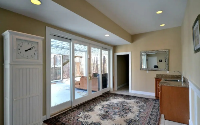 Villa Skylar