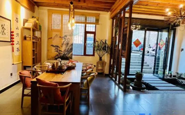 Dali Yiruiju Chinese Inn (Erhai Lake Ecological Corridor Xizhou)