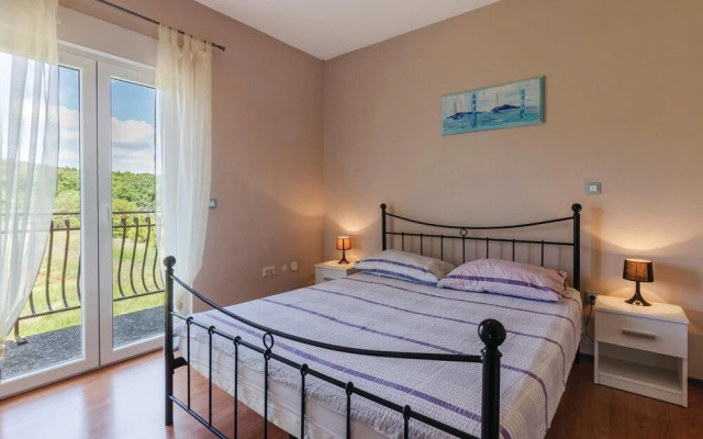 Awesome Home in Putini With Wifi and 3 Bedrooms