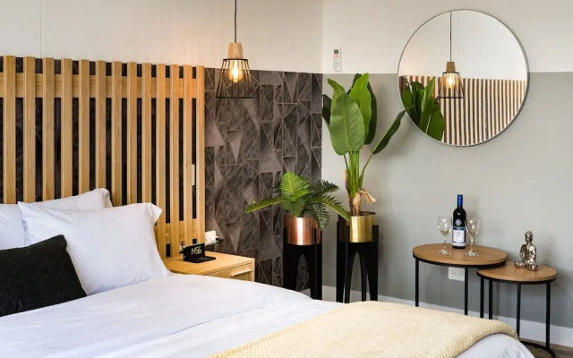 Go Living and Suites by Jalo