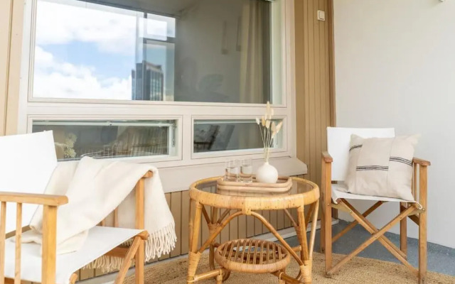 1br apartment in Leppävaara with balcony and sauna