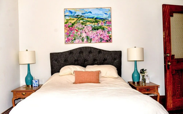 Arts Inn