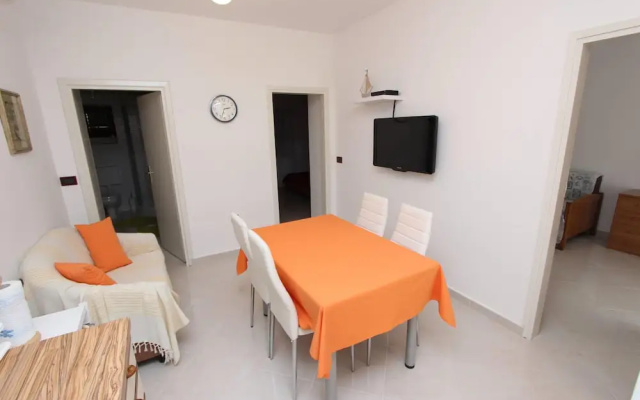 Luna Apartments