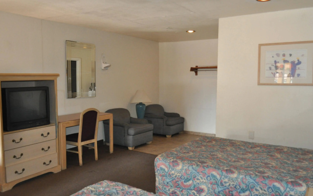 California Suites Motel