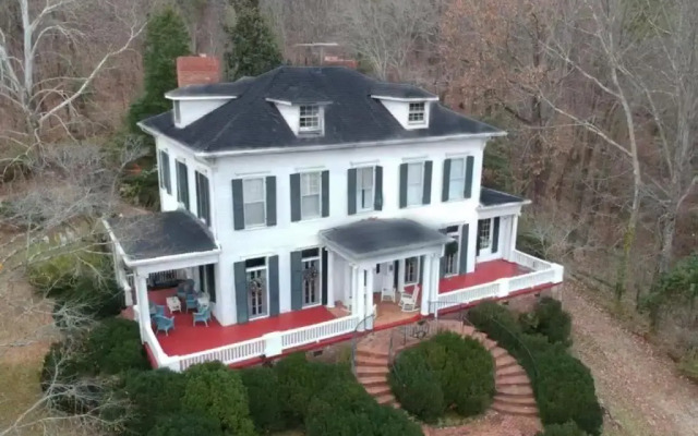 Springwood Inn