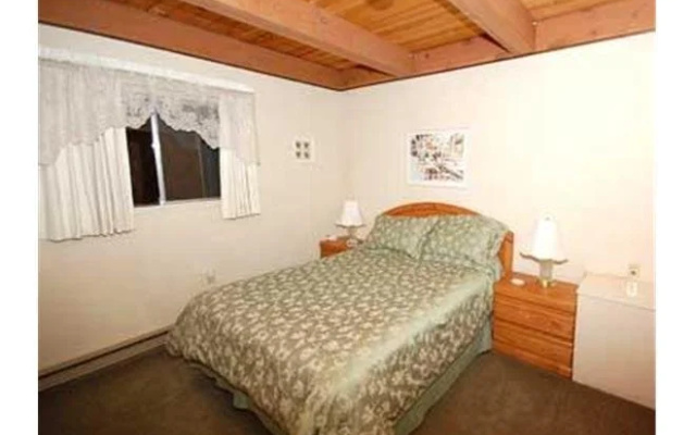 2233 Mewuk Drive Holiday Home