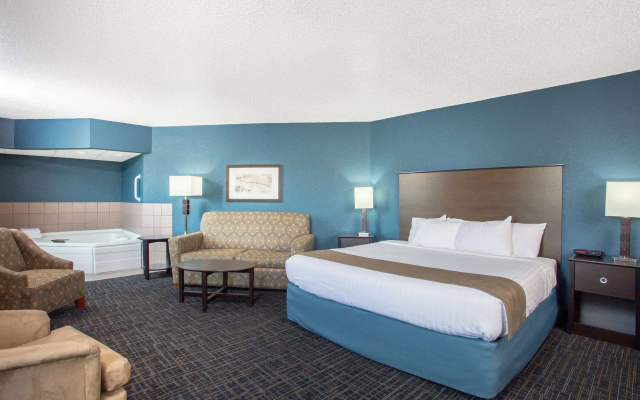 AmericInn by Wyndham Hayward