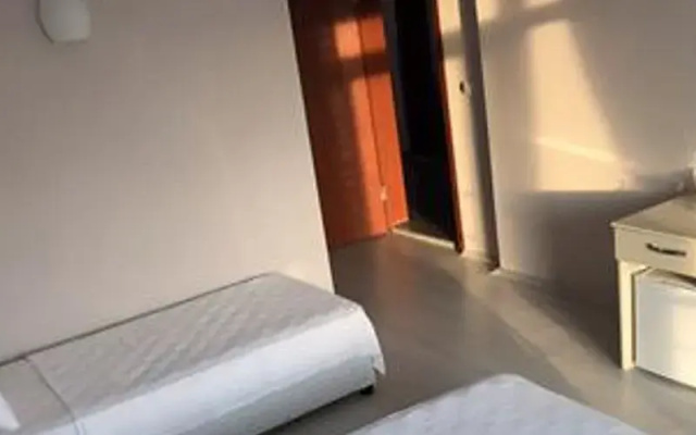 Ispilya Otel