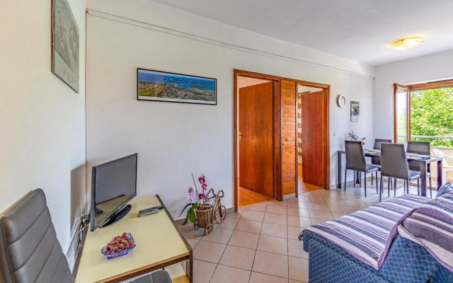 Nice Apartment in Medulin With 2 Bedrooms and Wifi